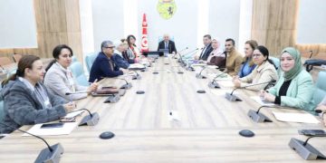Tunisie : Le développement de la radiothérapie et des médicaments radiopharmaceutiques au centre d’une séance de stratégie au ministère de la Santé