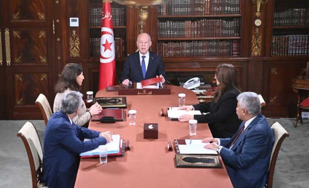 Tunisie : Kaïs Saïed durcit le ton, entre hausses salariales, lutte anticorruption et remaniement ministériel