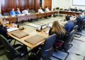 Code des changes : le Parlement poursuit les consultations sur une réforme jugée stratégique