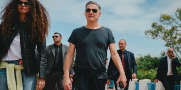 Le chanteur canadien Bryan Adams en visite au Centre des musiques arabes et méditerranéennes    «Ennejma Ezzahra»