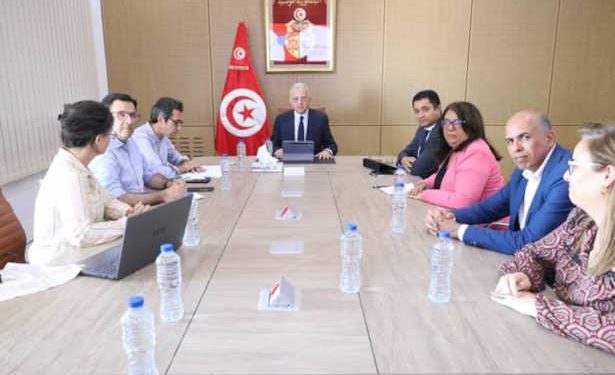 Tunisie : Maladies transmissibles et laboratoires : le ministère de la Santé renforce la vigilance, la recherche et la formation