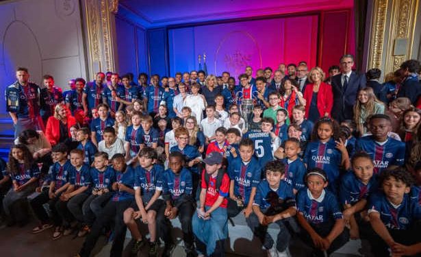 Le PSG célébré en triomphe à Paris après un deuxième sacre européen consécutif