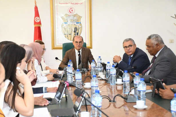 Près de 97 millions de dinars d’investissements approuvés au profit de trois entreprises industrielles