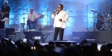 Cheb Khaled fait chavirer Carthage : le Roi du Raï offre une nuit d’émotion, de nostalgie et de communion