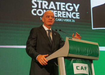 CAF: Infantino salue les investissements dans les infrastructures du football africain