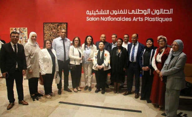 3è édition du Salon national des arts plastiques: Amina Srarfi rend hommage aux artistes plasticiens tunisiens