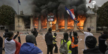 France : les stigmates d’un chaos « inédit » au lendemain de destructions et de pillages